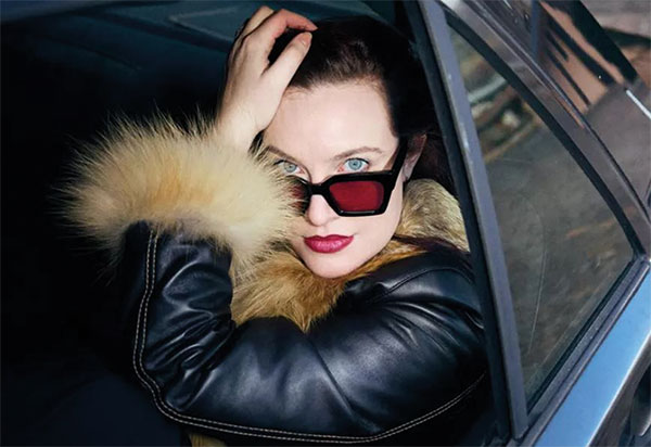 Bunte Theaterfreuden. Südtirols Bühnen hoppeln durch den April