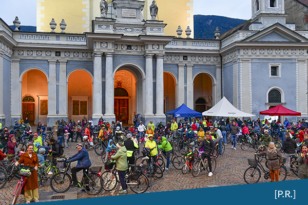 Notte in bici e parata luminosa il 20 settembre a Laives