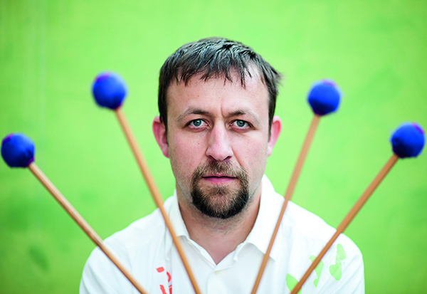 L ritm de Gherdëina. Dì percuscions te Gherdëina ie coche dì Georg Malfertheiner